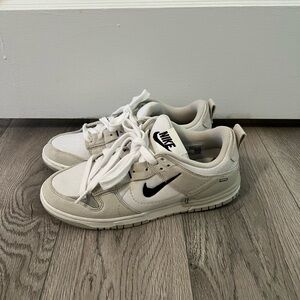 Women’s Nike dunks